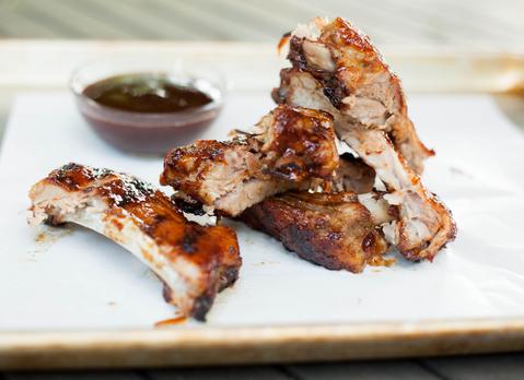 Sweet Pecan Ribs with Quick Fig BBQ Sauce Sweet Pecan Ribs with Quick Fig BBQ Sauce