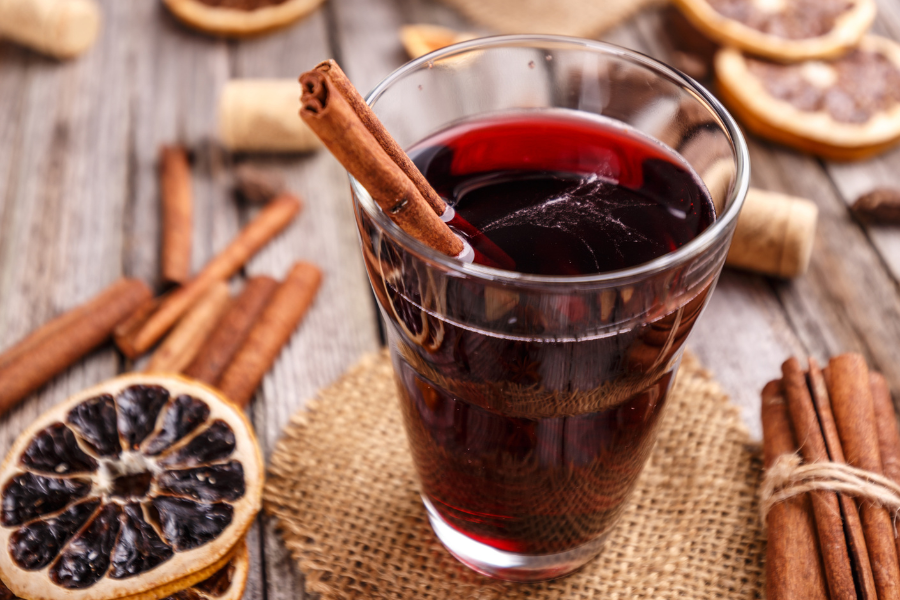 Mulled Wine with Satsumas