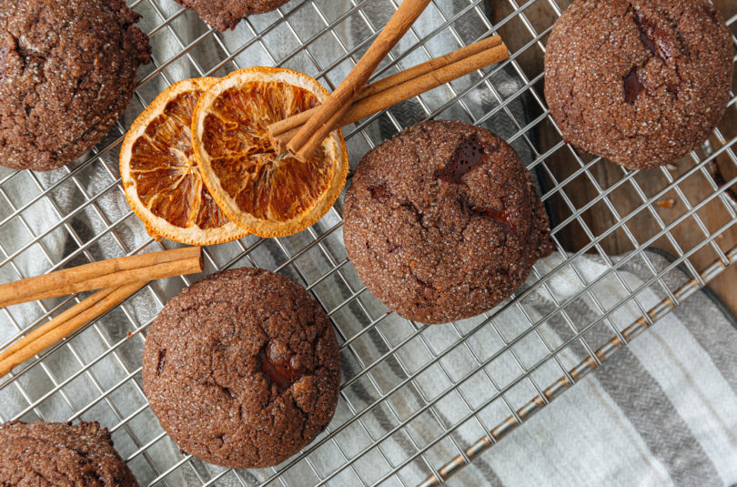 dark chocolate spiced mole cookies