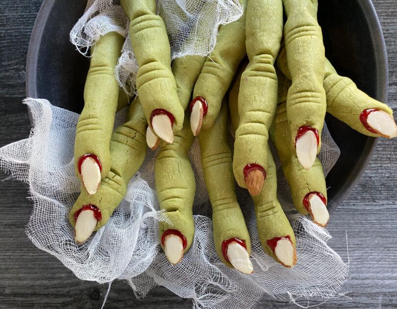 CREEPY WITCHES FINGERS