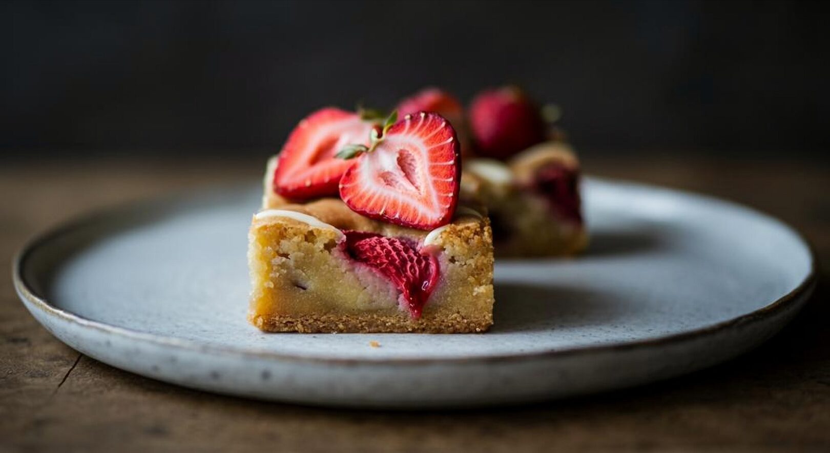 WHITE CHOCOLATE STRAWBERRY BLONDIES