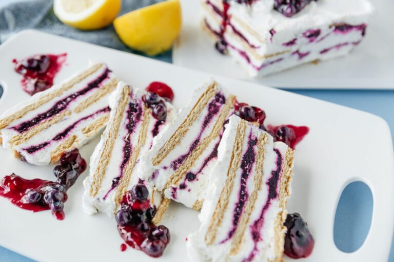 BlueberryIceboxCake-5-1620x1080