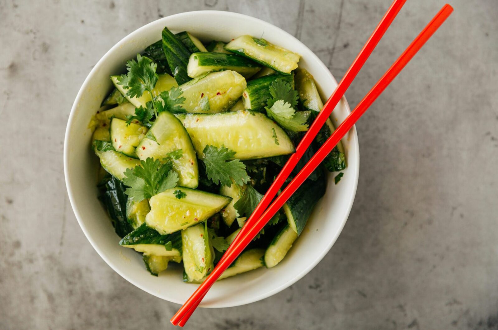 PAI HUANG GUA (SMASHED CUCUMBER SALAD)