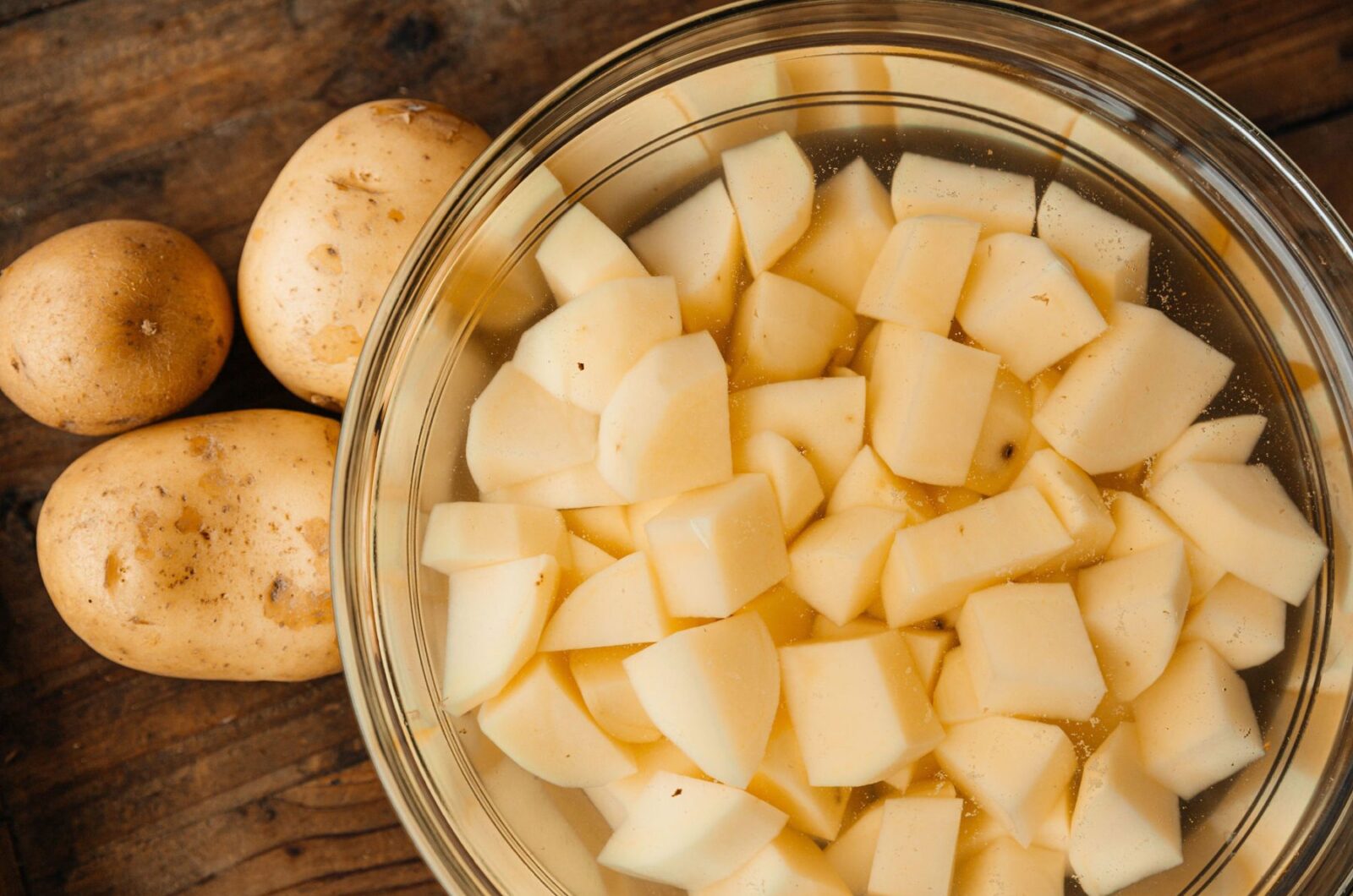 ROASTED GARLIC MASHED POTATOES