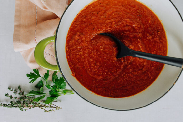 homemade-tomato-sauce-3-2048x1365