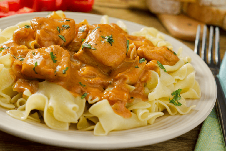 Chicken-Paprikash