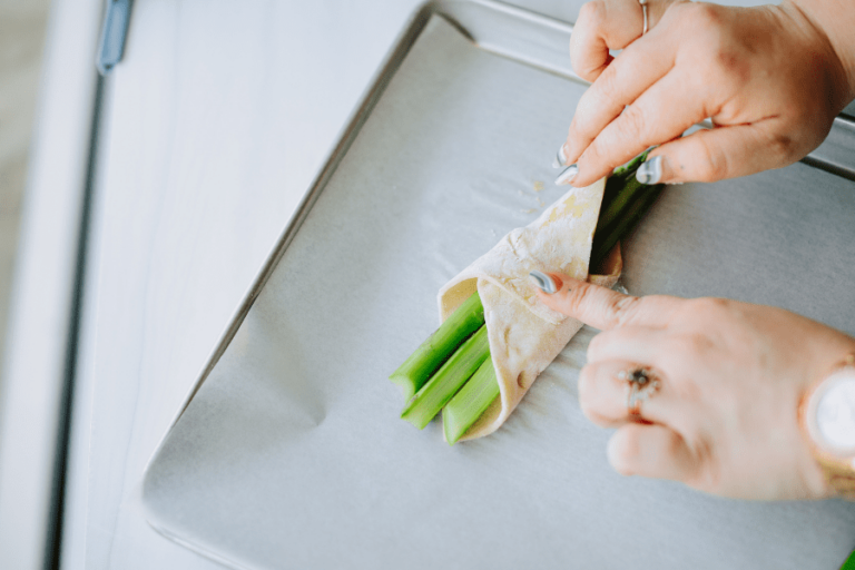 asparagus-bundles-in-process-WEB