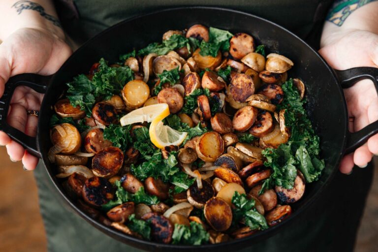 potato-kale-skillet-5web-e1666494079777-1536x1024