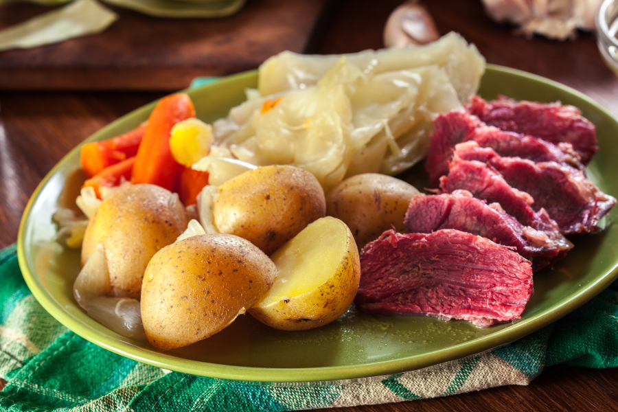 Slow Cooker Corned Beef & Vegetables