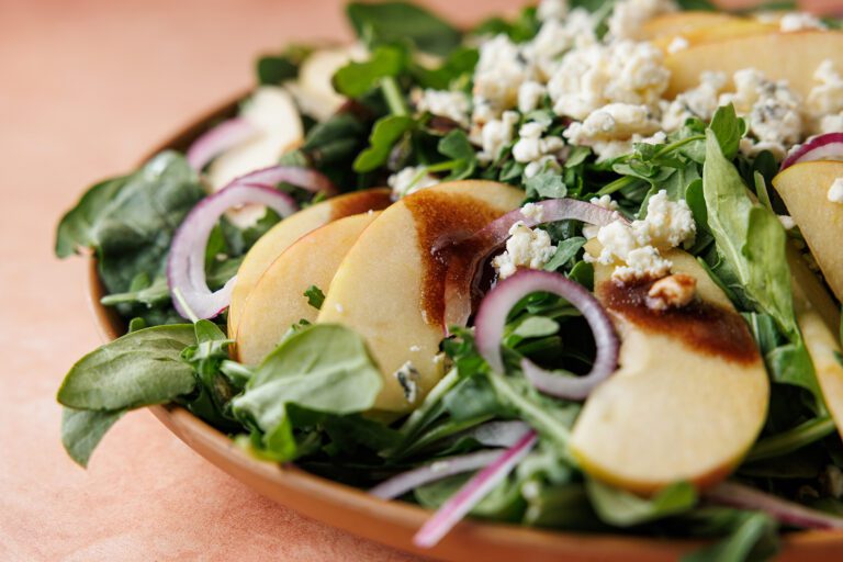 RSS-SpinachSaladWApplesBlueCheese-August2025_0031-RS